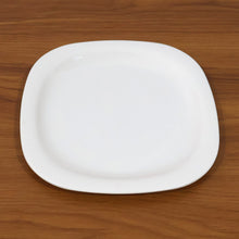 Plastic Square Dinner / Serving Plate – 20 cm (1 Pc)